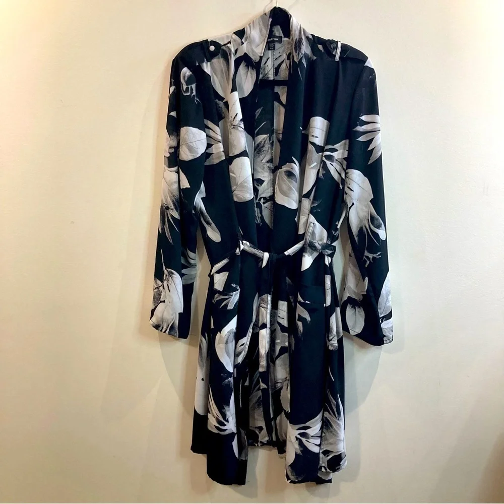 LE CHATEAU Sz L Black White Cascade Belted Unlined Slinky Flowy Overcoat Kimono - Picture 1 of 13